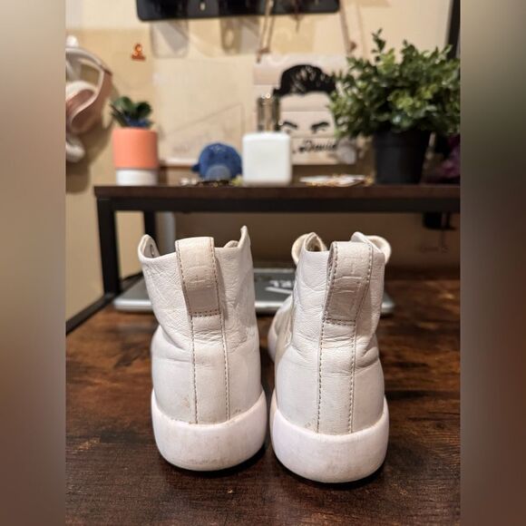 Converse white leather high top size 4.5m/6 w - Picture 9 of 10